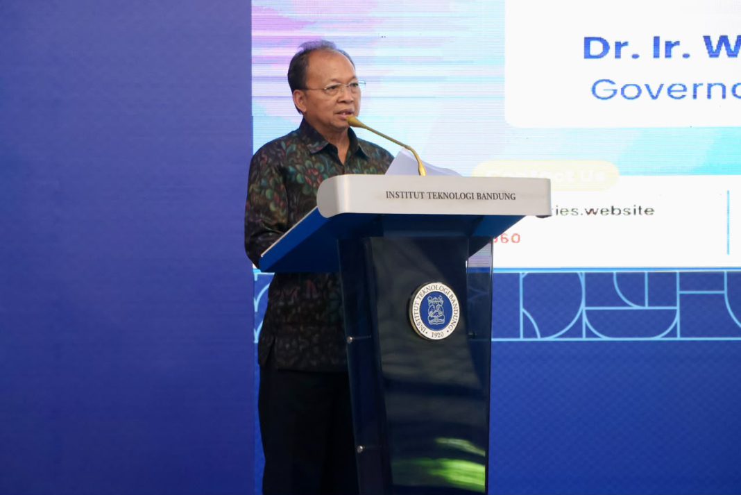 Jadi Pembicara Utama pada Konferensi Internasional di ITB, Gubernur Koster: Transformasi Digital harus Perkuat Budaya dan Kearifan Lokal
