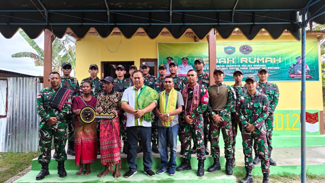 Sinergi Yonarmed 12 Kostrad dan Pemda, Wabup Malaka Apresiasi Program Bedah Rumah Satgas Pamtas RI-RDTL