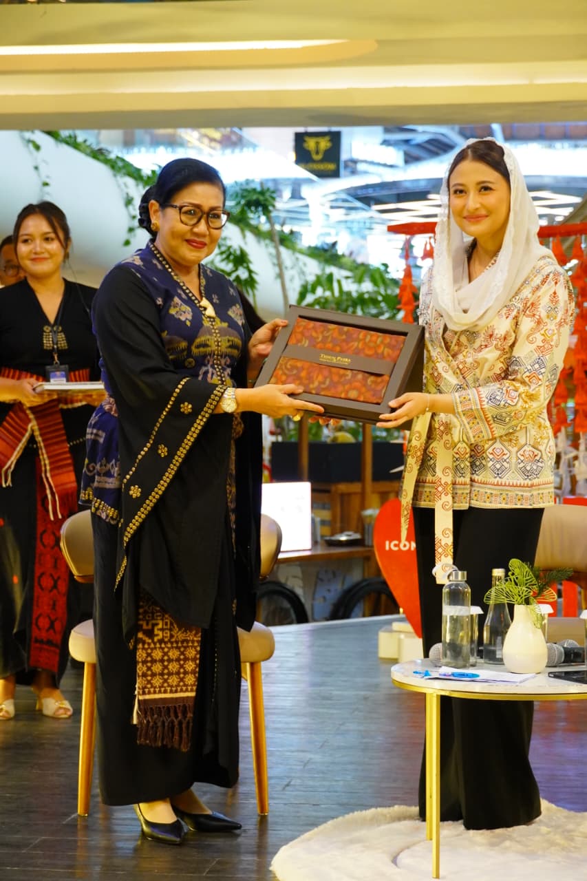 Putri Koster Ajak Perempuan Bali Berani Jadi Womenpreneur Tanpa Tinggalkan Jati Diri