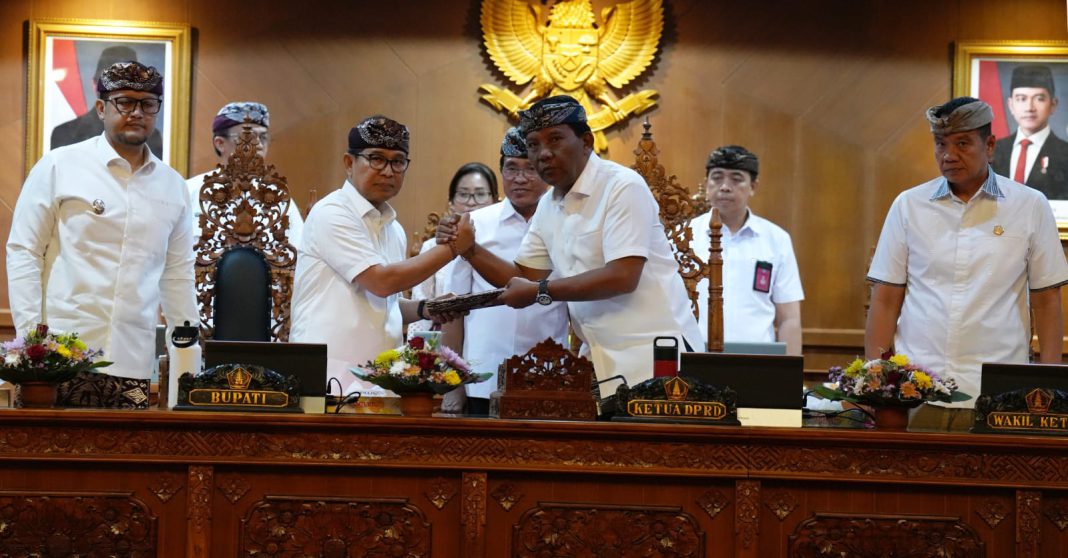 Optimis Target Pajak Tercapai, Bupati Badung Sampaikan Jawaban Pemerintah Atas Pandangan Fraksi DPRD