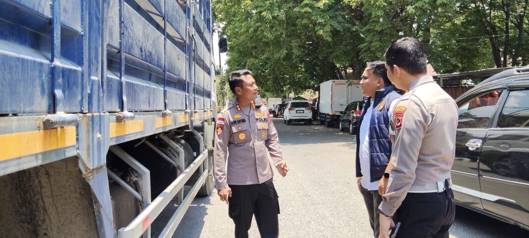 Sempat Diamankan di SPBU Wekatimun, Kini Polres Belu Kembalikan Dua Truk Tronton dengan Tangki Modifikasi