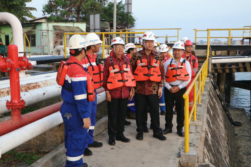 Percepat Distribusi BBM, Gubernur Koster Terapkan WFH Tiga Hari, Dorong Operasional Depo dan SPBU 24 Jam