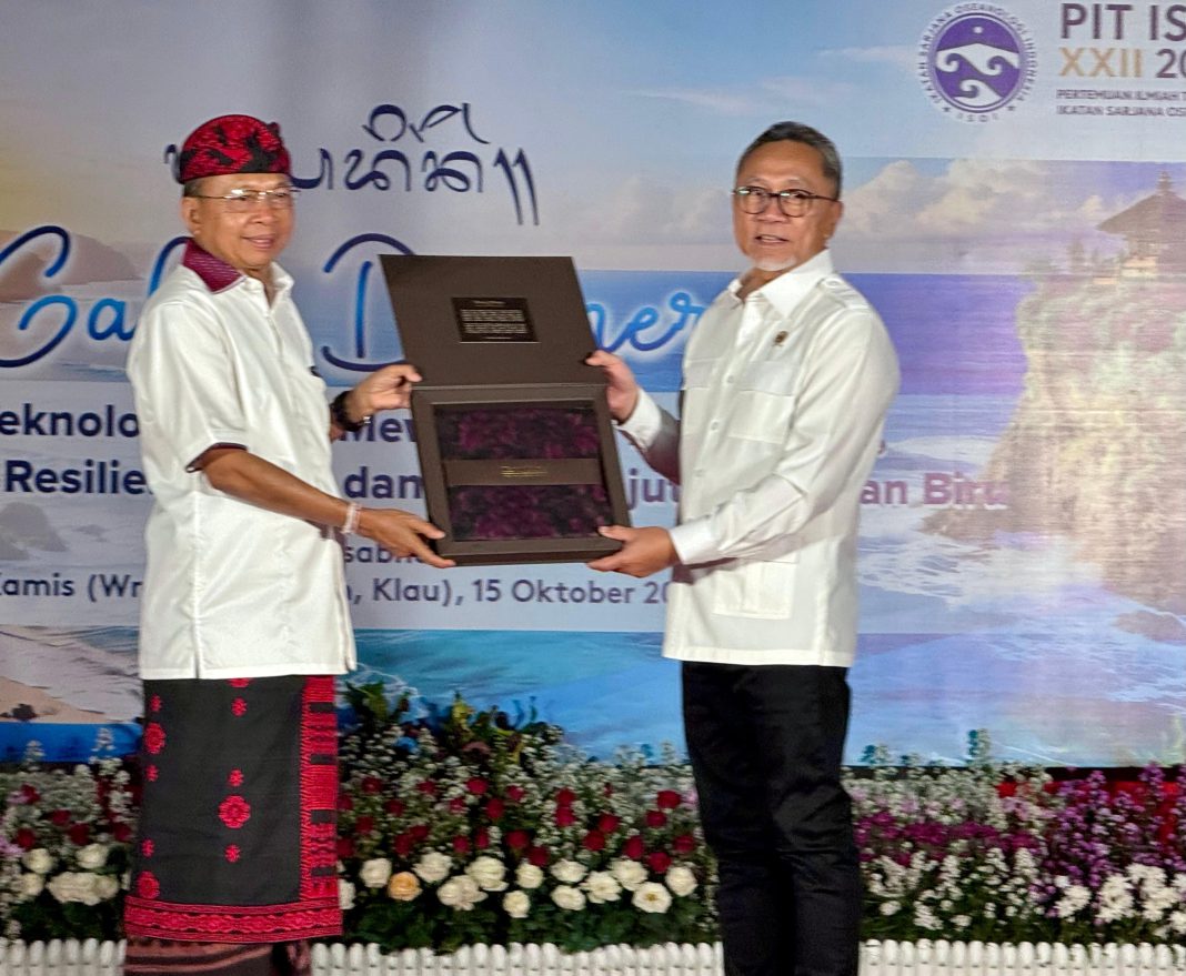 Gubernur Wayan Koster Dorong Pengembangan Potensi Kelautan Berbasis Riset untuk Perkuat Ekonomi Kerthi Bali