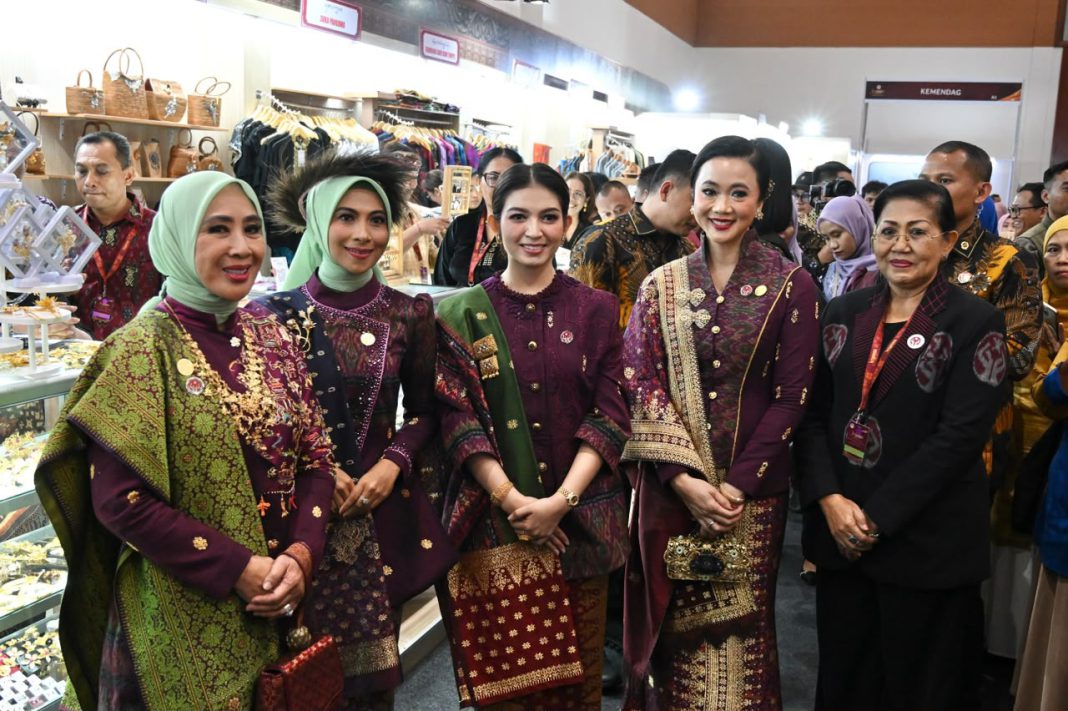 Bawa 23 IKM ke Kriyanusa 2026, Ny. Putri Koster Dorong Kerajinan Bali Tembus Pasar Internasional