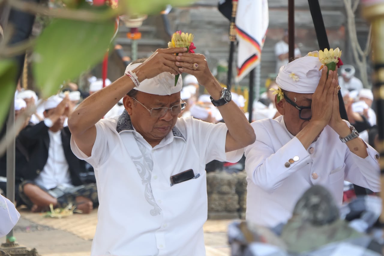 bali okto 6