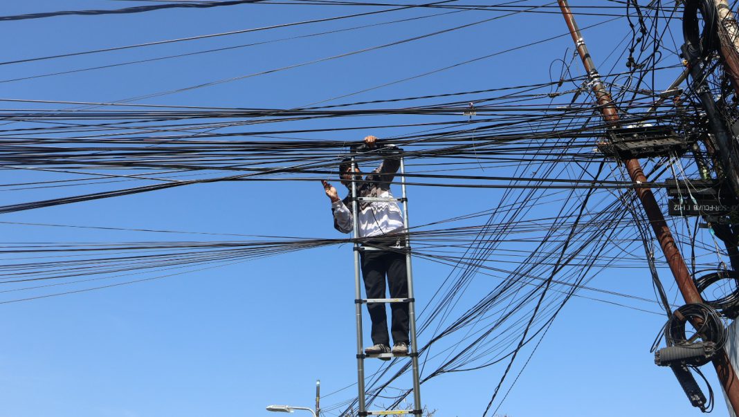 Jaga Estetika Kota, Kabel Fiber Optik Semrawut di Singaraja Ditertibkan, Pemkab Buleleng Libatkan APJATEL dan ISP